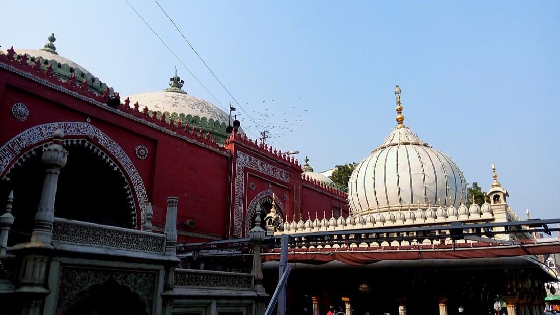 Nizamuddin Dargah, Delhi